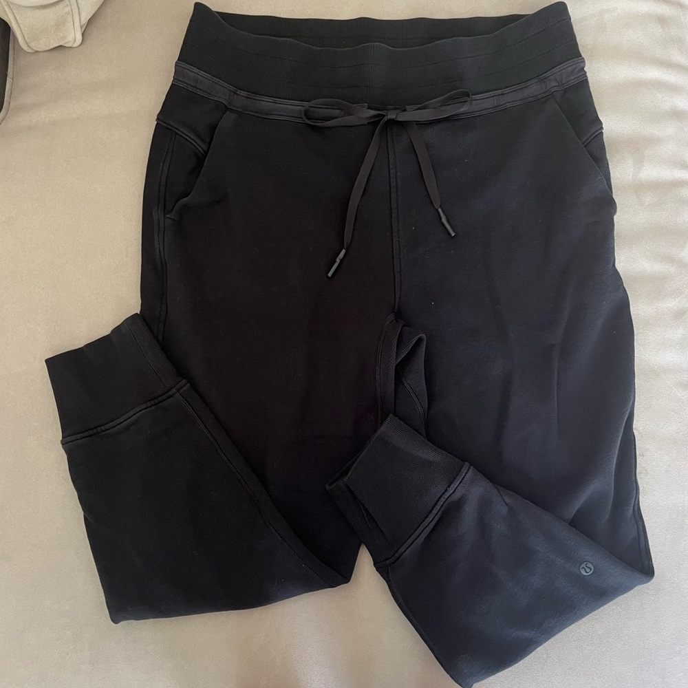 Lululemon Black Sweatpants Joggers